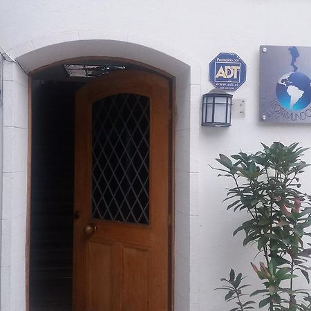 Trotamundos Hostal Santiago Ngoại thất bức ảnh